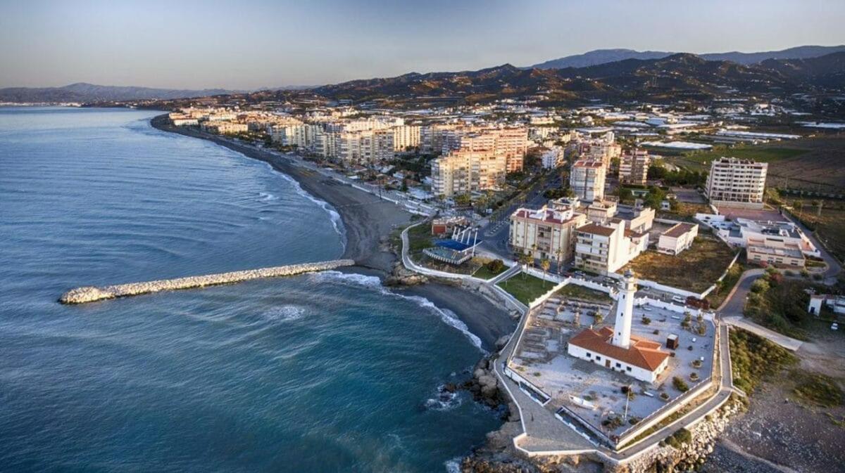 Fabulosa Casa De Vacaciones Junto Al Mar Торрокс Екстер'єр фото